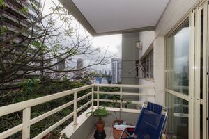 Image 3 - 873952