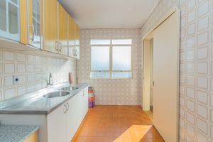 Image 15 - 873957