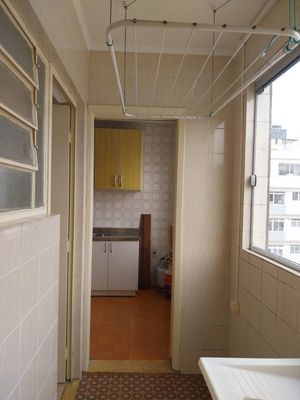 Image 8 - 873957