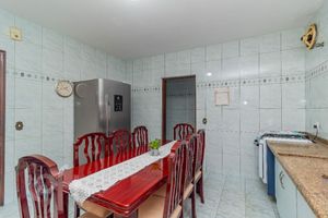 Image 33 - 874028