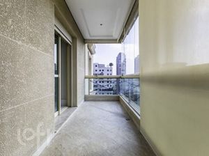 Image 18 - 874032