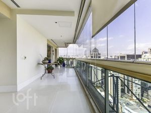 Image 27 - 874032