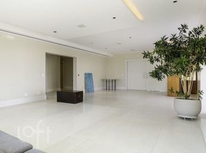 Image 4 - 874032