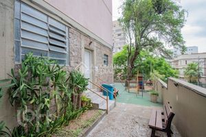 Image 17 - 874034