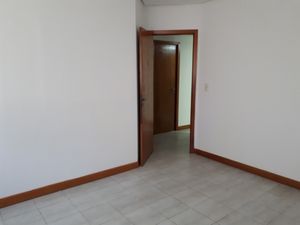 Image 7 - 874036
