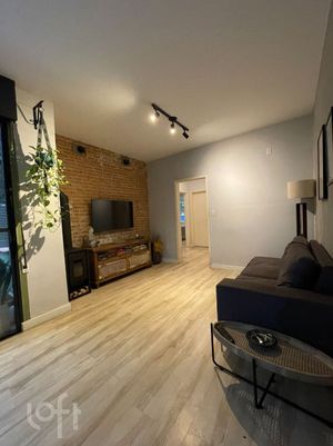 Image 8 - 874069