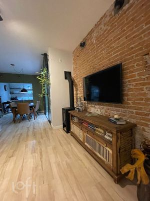 Image 10 - 874069