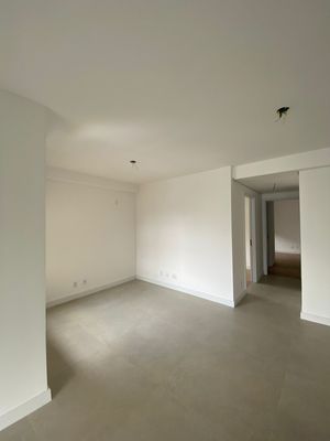 Image 8 - 874083