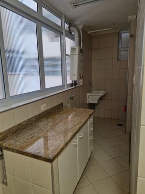 Image 5 - 874087