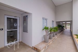 Image 29 - 874094