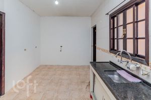 Image 15 - 874103