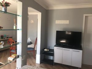 Image 8 - 874106