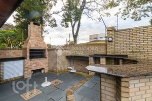 Image 17 - 874110