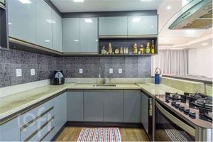 Image 7 - 874123