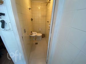 Image 9 - 874132