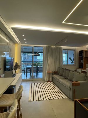 Image 3 - 874134