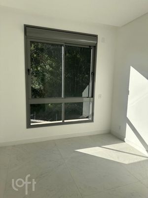 Image 10 - 874151