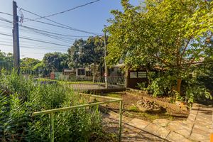 Image 21 - 874156