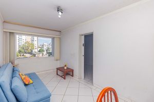 Image 11 - 874159
