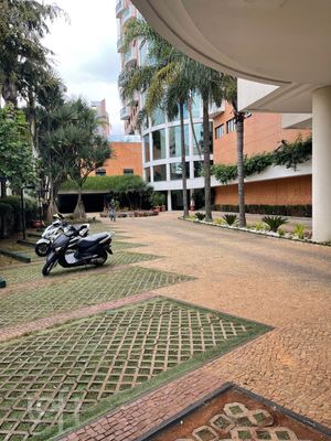 Image 14 - 874185