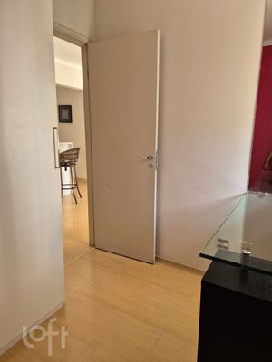 Image 8 - 874203