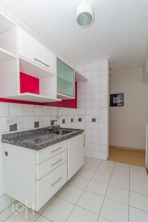 Image 8 - 874203