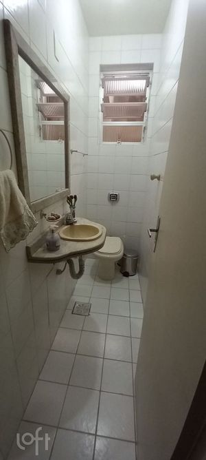 Image 7 - 874210