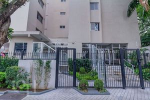 Image 39 - 874215