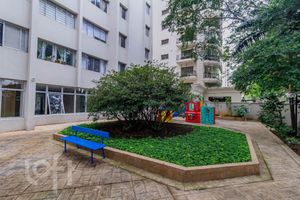 Image 33 - 874215