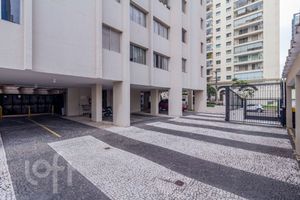 Image 36 - 874215