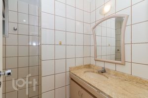 Image 11 - 874215