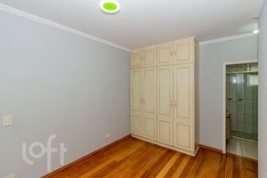 Image 9 - 874215