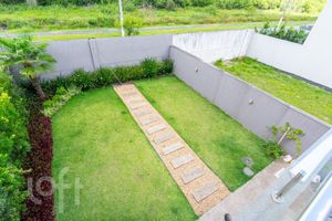 Image 15 - 874216