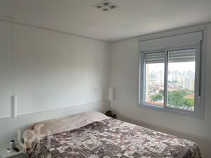 Image 7 - 874220