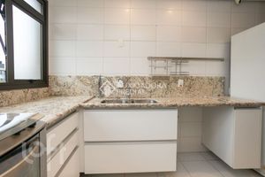 Image 24 - 874224