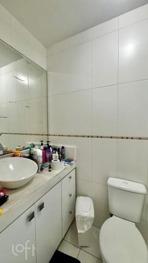 Image 12 - 874225