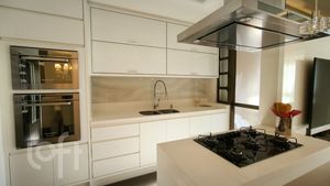 Image 4 - 874226