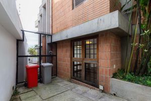 Image 104 - 874233
