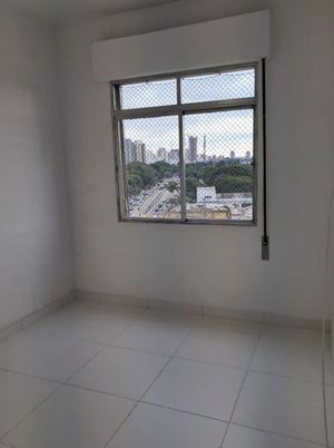 Image 4 - 874238
