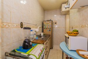 Image 12 - 874266