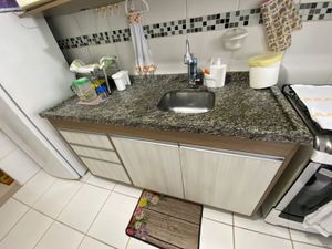 Image 8 - 874270