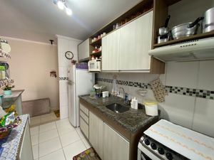 Image 9 - 874270