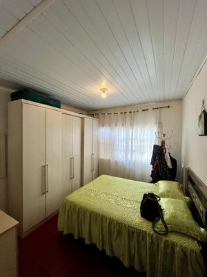 Image 12 - 874272