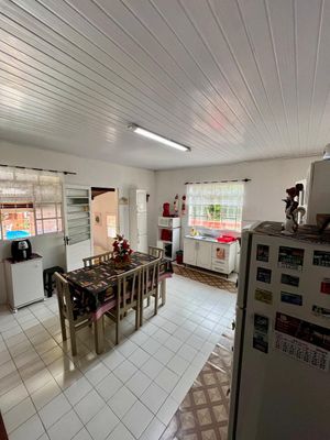 Image 4 - 874272