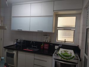 Image 3 - 874275