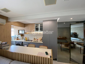 Image 7 - 874284