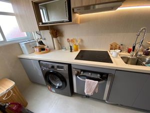 Image 9 - 874284