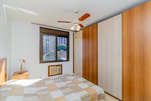 Image 18 - 874287