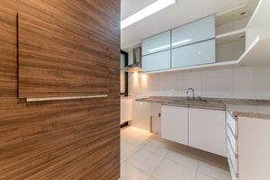 Image 16 - 874288