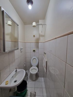Image 19 - 874294